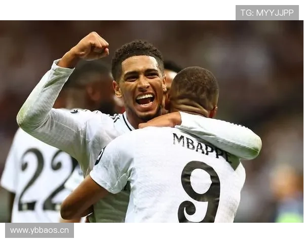 卡瓦哈尔与维尼修斯右路配合默契度及进攻稳健性分析